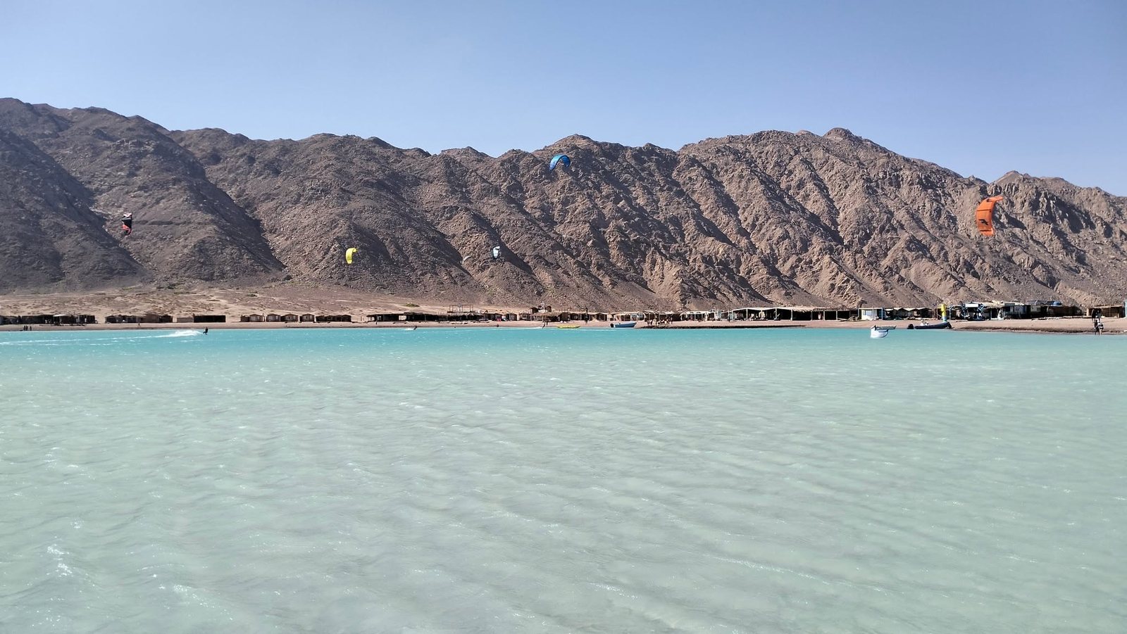 Laguna pod horami Sinaje, Dahab